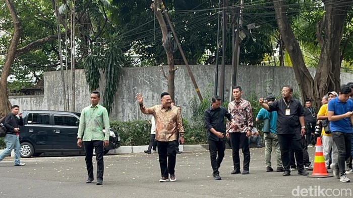 Pengacara kondang Otto Hasibuan menemui Presiden terpilih Prabowo Subianto. (Anggi/detikcom).