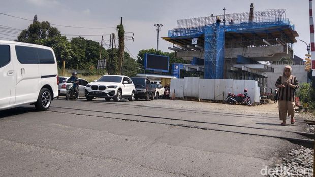 Progres pembangunan flyover di Jalan Nurtanio dan Flyover Ciroyom