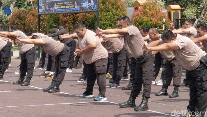 Puluhan Polisi Gendut Trenggalek Jalani Program Penurunan Berat Badan