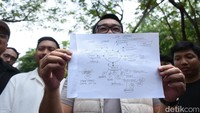 Pembangunan fasilitas ini tidak hanya berfungsi sebagai ruang kreatif, tetapi juga menciptakan lapangan kerja dan mendorong sektor ekonomi lokal.