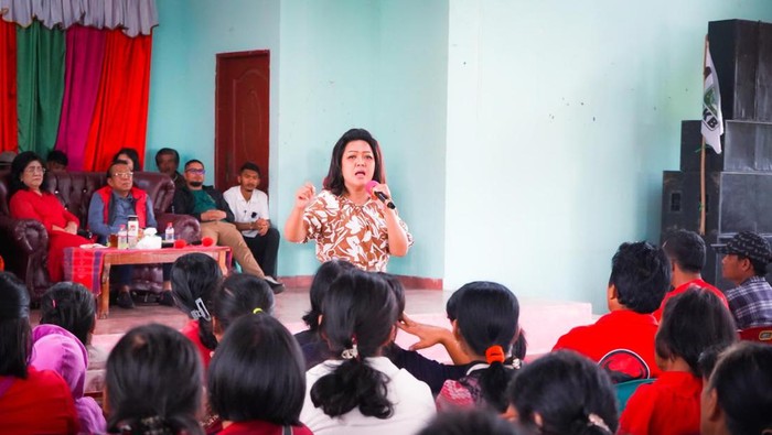 Satika Simamora saat kampanye di Sipahutar