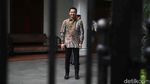 Senyum Giring-Taufik Hidayat-Babe Haikal Usai Bertemu Prabowo