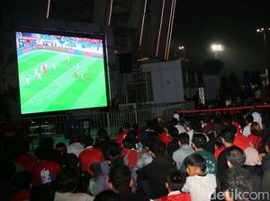 Suasana Nobar China Vs Indonesia di GBK