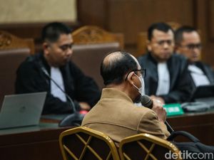Penjara 10 Tahun bagi Gazalba Saleh yang Dinilai Cemarkan Nama Baik MA