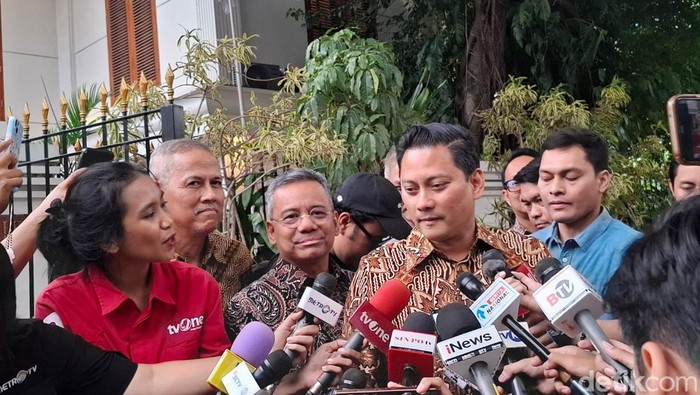 Presiden Terpilih Prabowo Subianto berencana akan menambah posisi untuk Wakil Menteri Keuangan (Wamenkeu) menjadi tiga. Ini daftarnya.
