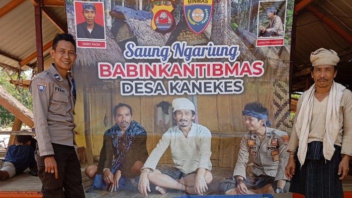 Aipda Ferry Alamsyah Bersama Warga Suku Baduy