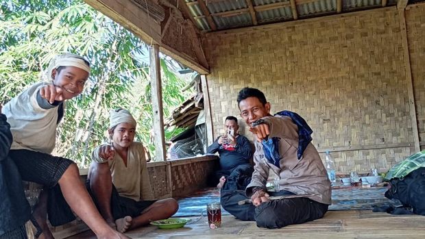 Aipda Ferry Alamsyah Bersama Warga Suku Baduy