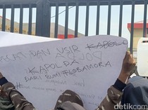 Warga Demo di Polda NTT Buntut Pemecatan Ipda Rudy Soik