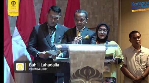 Menteri Energi dan Sumber Daya Mineral Bahlil Lahadalia melangsungkan Sidang Promosi Terbuka Doktoral Bidang Kajian Stratejik dan Global di UI.