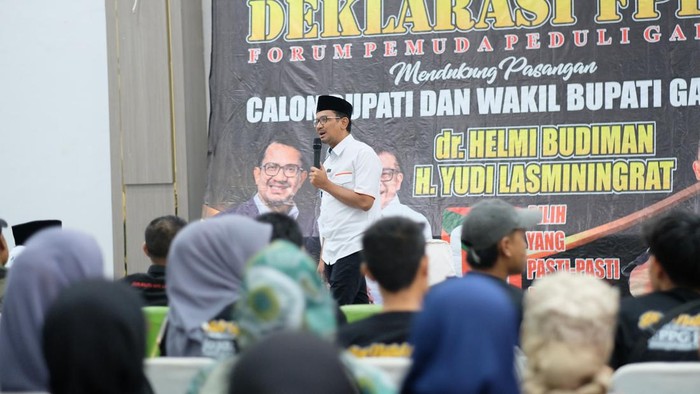 Cabup Garut Helmi Budiman