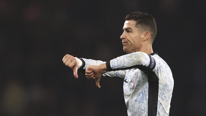 Portugals Cristiano Ronaldo reacts during the UEFA Nations League soccer match between Scotland and Portugal at Hampden Park in Glasgow, Scotland, Tuesday, Oct. 15, 2024. (AP Photo/Scott Heppell)