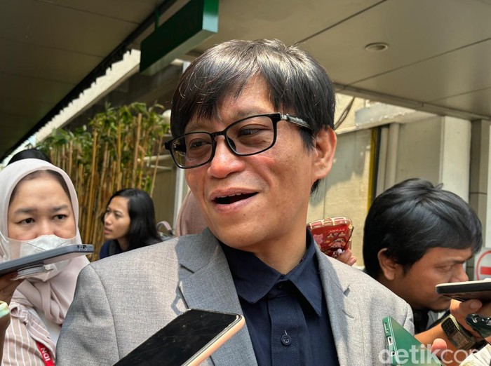 Dirjen Aptika Kominfo Hokky Situngkir