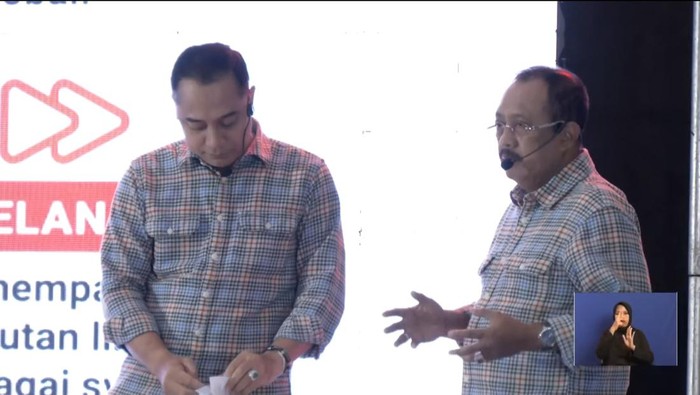 Eri-Armuji dalam Debat Pilwali Surabaya 2024.