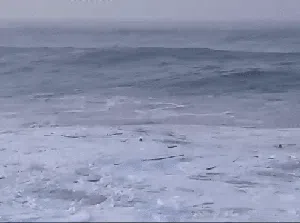 4 Nelayan Jatuh ke Laut Saat Nyebrang Jembatan Eks Tambang Pasir Besi