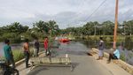 Penampakan Jembatan Putus Akibat Banjir di Nagan Raya Aceh
