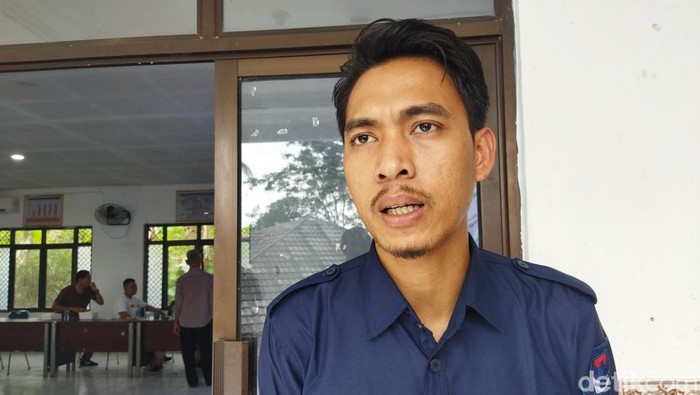Ketua Divisi Sosialisasi Pendidikan Pemilih dan SDM KPU Pandeglang, Falahudin.( Aris Rivaldo/detikcom)