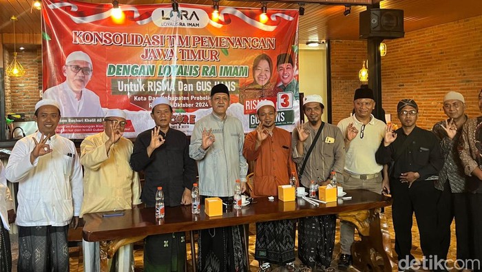 Ketua Tim Pemenangan Risma-Gus Hans, Ra Imam mengumpulkan gus dan lora se-Probolinggo Raya.