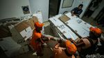 Potret Logistik Pilgub Jakarta Mulai Didistribusikan