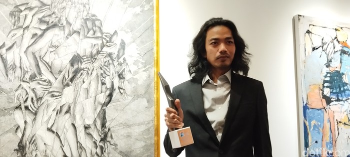 Lukisan Muhammad Yakin menang kompetisi seni lukis UOB 2024 Lukisan Muhammad Yakin menang kompetisi seni lukis UOB 2024