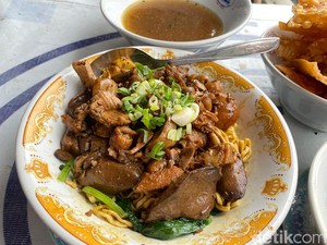 5 Racikan Mie Ayam Unik dan Sedap, Pakai Uritan hingga Jamur Tiram
