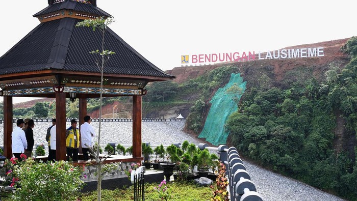 Penampakan Bendungan ke 47 yang Pembangunannya Telan Biaya Rp 1,76 T Bendungan Lausimeme di Kabupaten Deli Serdang telah diresmikan Presiden Jokowi. Pembangunan bendungan ke 47 ini menghabiskan anggaran Rp 1,76 triliun.