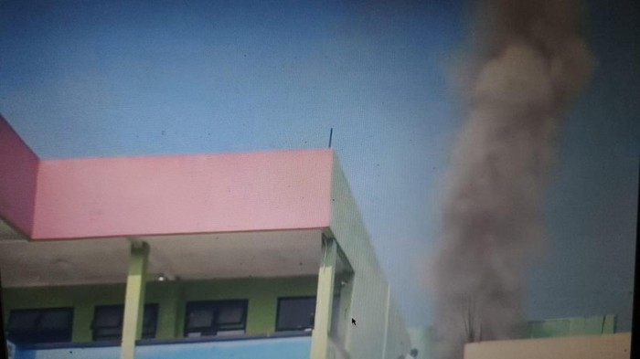 Peristiwa kebakaran terjadi di sebuah sekolah di kawasan Ciledug, Kota Tangerang, Banten. Kejadian itu viral di media sosial. (repro/dok Istimewa)