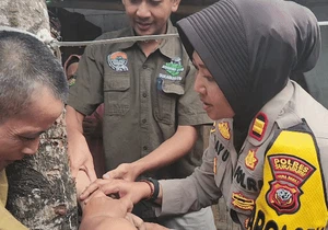 Momen Dramatis Evakuasi Ha dan Sam yang 5 Tahun Hidup di Kandang