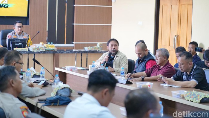Rapat persiapan laga Persib vs Persebaya