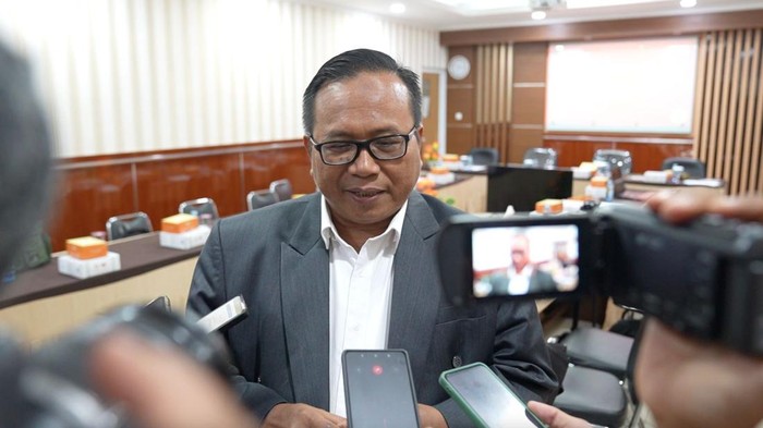 Rektor Unissula, Prof. Dr. Gunarto SH. MH