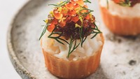 Restoran termewah di Singapura ini mendatangkan pengalaman makan bergaya neo-Nordic ke Asia Tenggara. Zén fokus dalam mengembangkan hidangan fermentasi ala Swedia dan Jepang. Foto: Michelin Guide