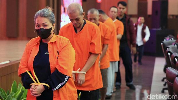 Satgas Penanggulangan, Penyalahgunaan, dan Peredaran Gelap Narkoba (P3GN) Bareskrim Polri ungkap kasus peredaran narkoba jaringan Jambi. Sejumlah tersangka diamankan.