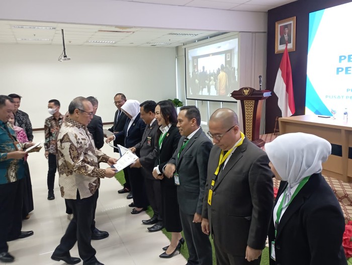 Selesai Pelatihan, 78 Hakim Diberikan Sertifikasi Hakim Agraria. (Dok Kementerian Agraria/BPN)