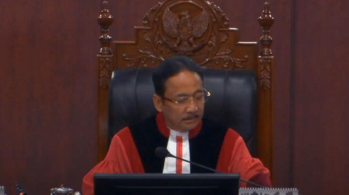 Sidang MK pada Senin (16/10/2024)-(YouTube MK)