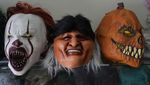 Topeng Halloween Mulai Marak Dijual di Bolivia
