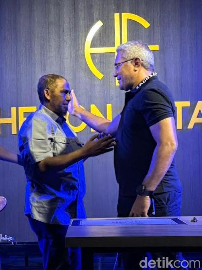Umar Patek dan Marthinus Hokum bertemu dalam launching Ramu Kopi.