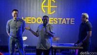 Sejak dinyatakan bebas, ia sudah memohon maaf atas keterlibatannya dalam Bom Bali, menyatakan ikrar setia kepada NKRI, hingga membantu pemerintah dalam upaya deradikalisasi.