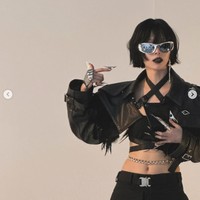 “Dan aku juga menari. Aku suka berjalan kaki jadi aku melakukannya,” timpalnya. Foto: dok. Instagram @imwinter