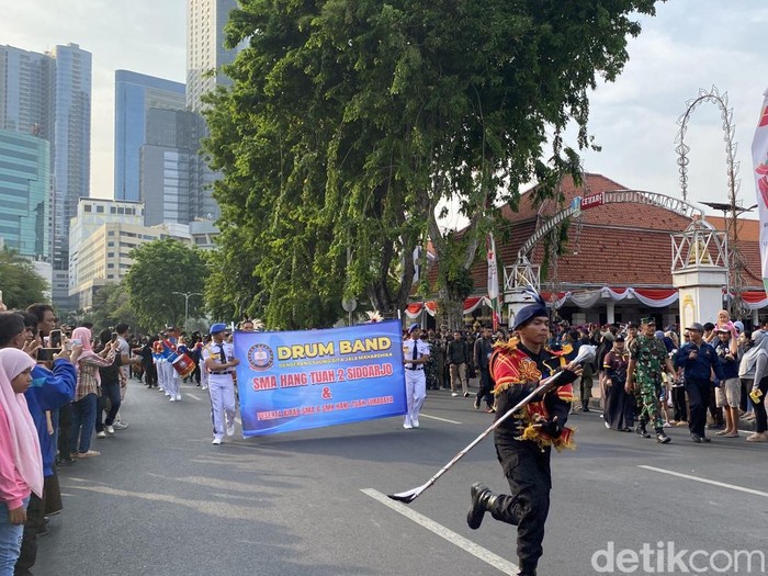 Ada Parade Surya Senja di Grahadi, Lalu Lintas Dialihkan