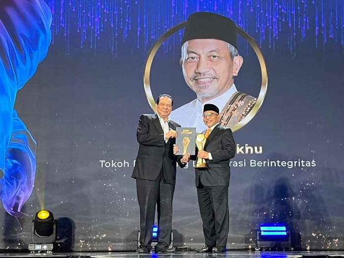 Ahmad Syaikhu Raih detikcom Awards 2024 Pendorong Demokrasi Berintegrasi