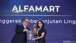 Alfamart Raih detikcom Awards, Retail Penggerak Keberlanjutan Lingkungan