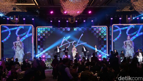 Bunga Citra Lestari memeriahkan ajang detikcom Awards 2024. Begini aksi menawannya.