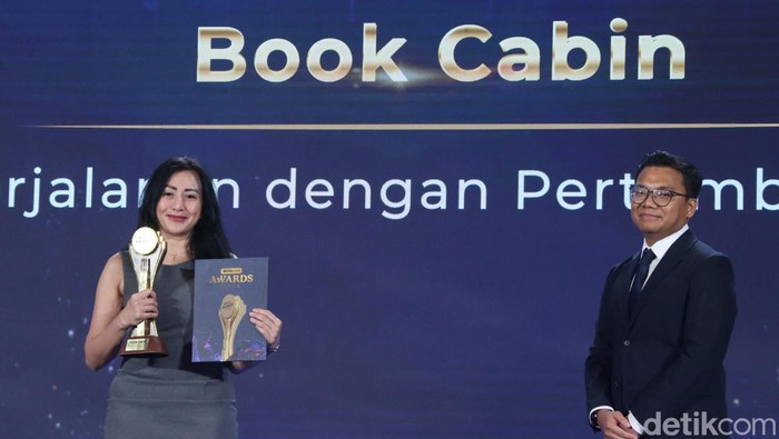 Bookcabin menerima penghargaan detikcom Awards 2024