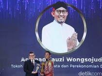Achmad Fauzi Raih Penghargaan Tokoh Pendorong Wisata dan Perekonomian Daerah