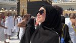Davina Karamoy Dapat 3 Piala Usai Umrah: Ini Doaku yang Dikabulkan