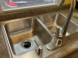 Desain Nyeleneh Bikin Geleng Kepala, Kok Begini?