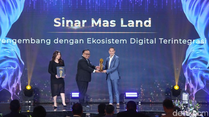 Ekosistem Digital Terintegrasi Sinar Mas Land Raih detikcom Awards 2024 Sinar Mas Land mengembangkan Digital Hub di BSD City sebagai ekosistem digital yang menyatukan ragam perusahaan dalam satu kawasan yang terintegrasi. Digital Hub telah berhasil menggaet perusahaan-perusahaan yang berfokus pada inovasi dan kemajuan masa depan.