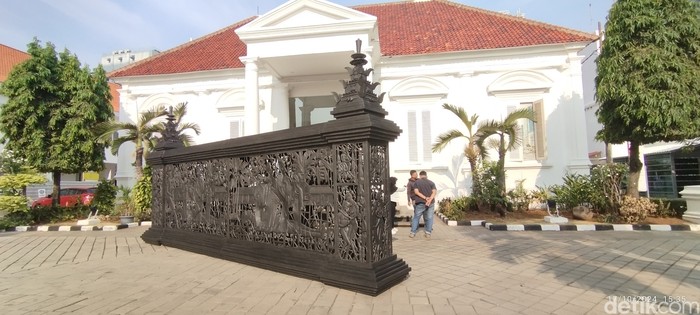 Galeri Nasional Indonesia Pamerkan Flaneur: Kembara Lintas Dunia Galeri Nasional Indonesia Pamerkan Flaneur: Kembara Lintas Dunia