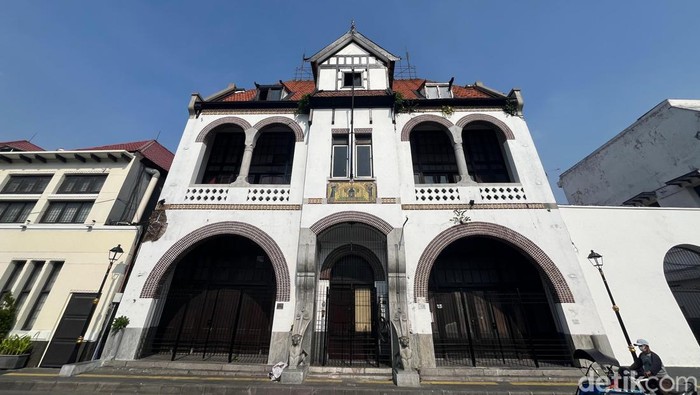 Gedung Singa Surabaya