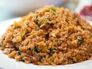 Puas Banget Makan Nasi Goreng Porsi Brutal!