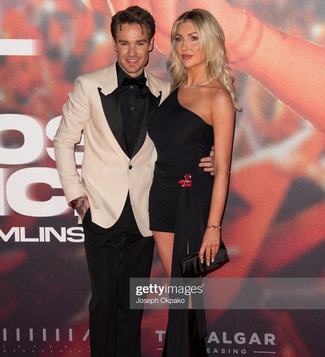 Sejak saat itu, keduanya makin sering terlihat bersama di berbagai kesempatan. Begini potret serasi mereka saat di karpet merah. Foto: Instagram @kateecass